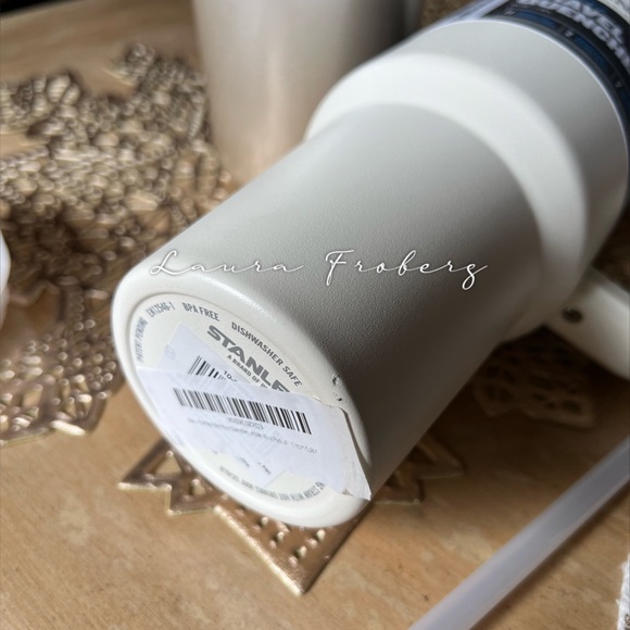 Stanley OG Cream Quencher Tumbler *DAMAGED* - SEE ALL PHOTOS - Picture 5 of 10